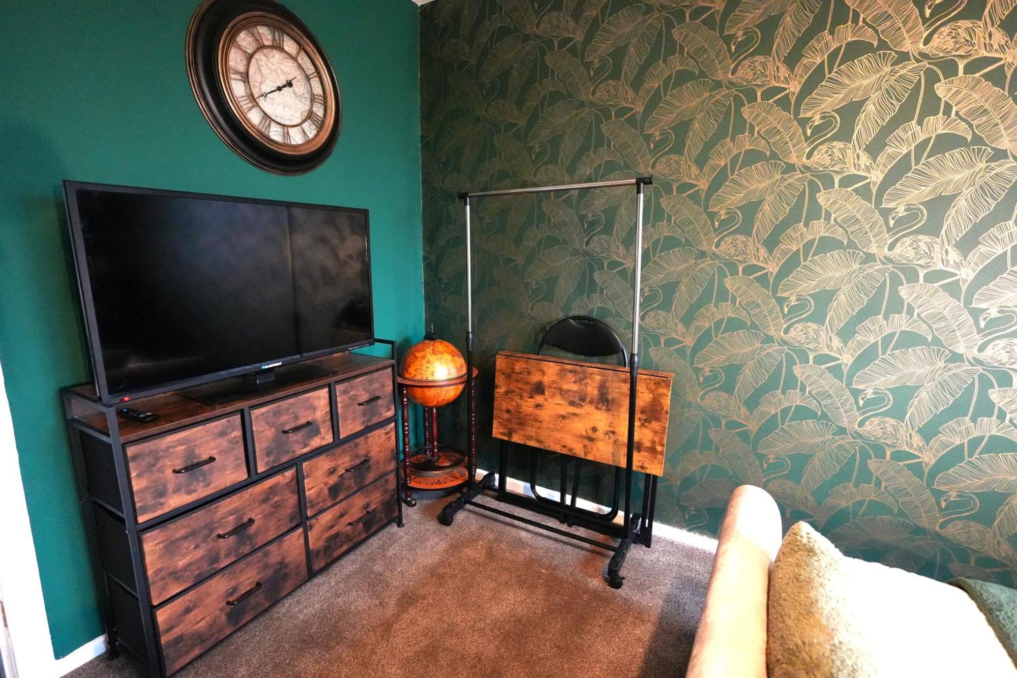 Detached Homestay - Super, King & Double Rooms - Leyland, Preston, Chorley, Lancashire Eksteriør billede