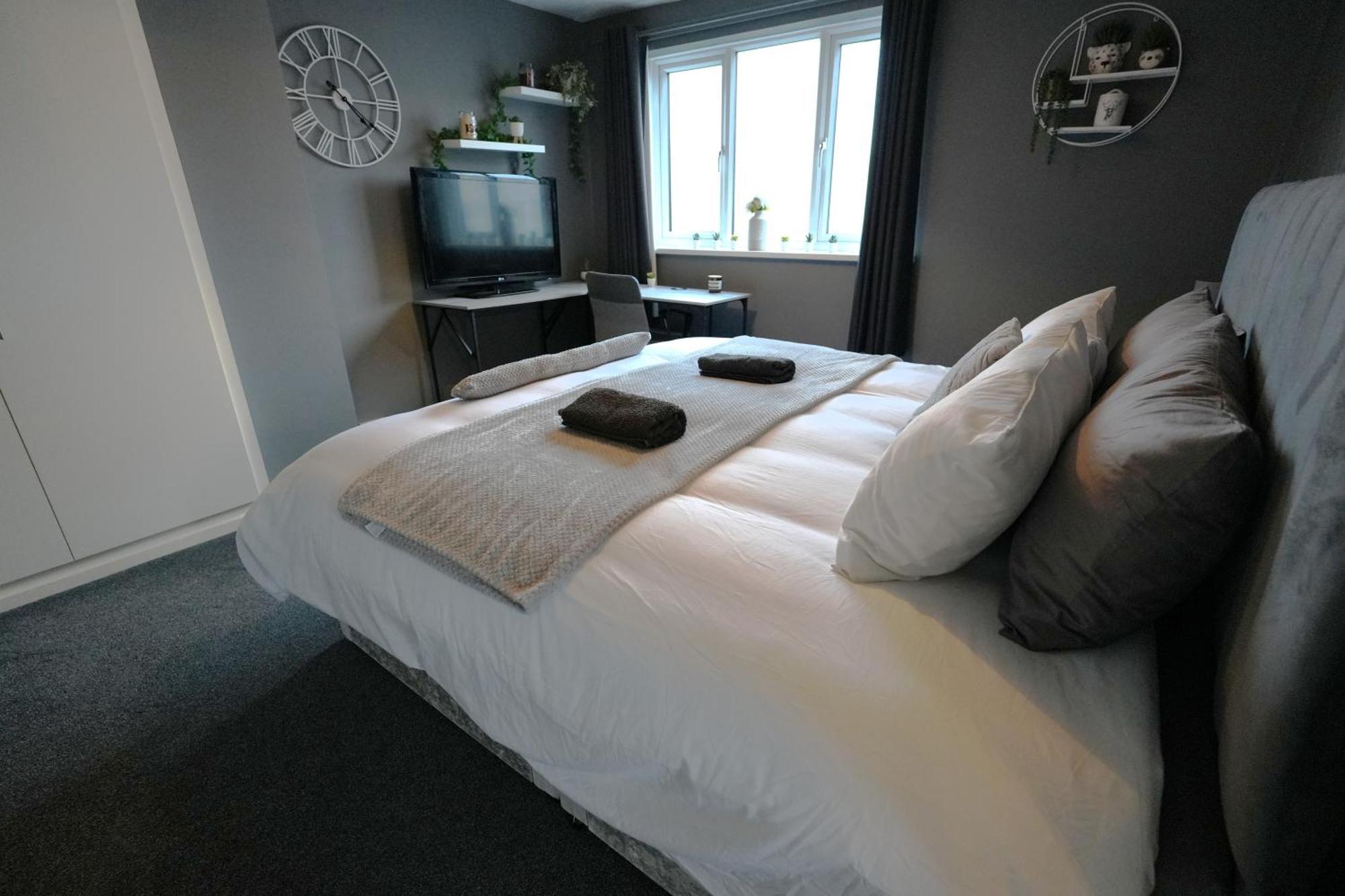 Detached Homestay - Super, King & Double Rooms - Leyland, Preston, Chorley, Lancashire Eksteriør billede