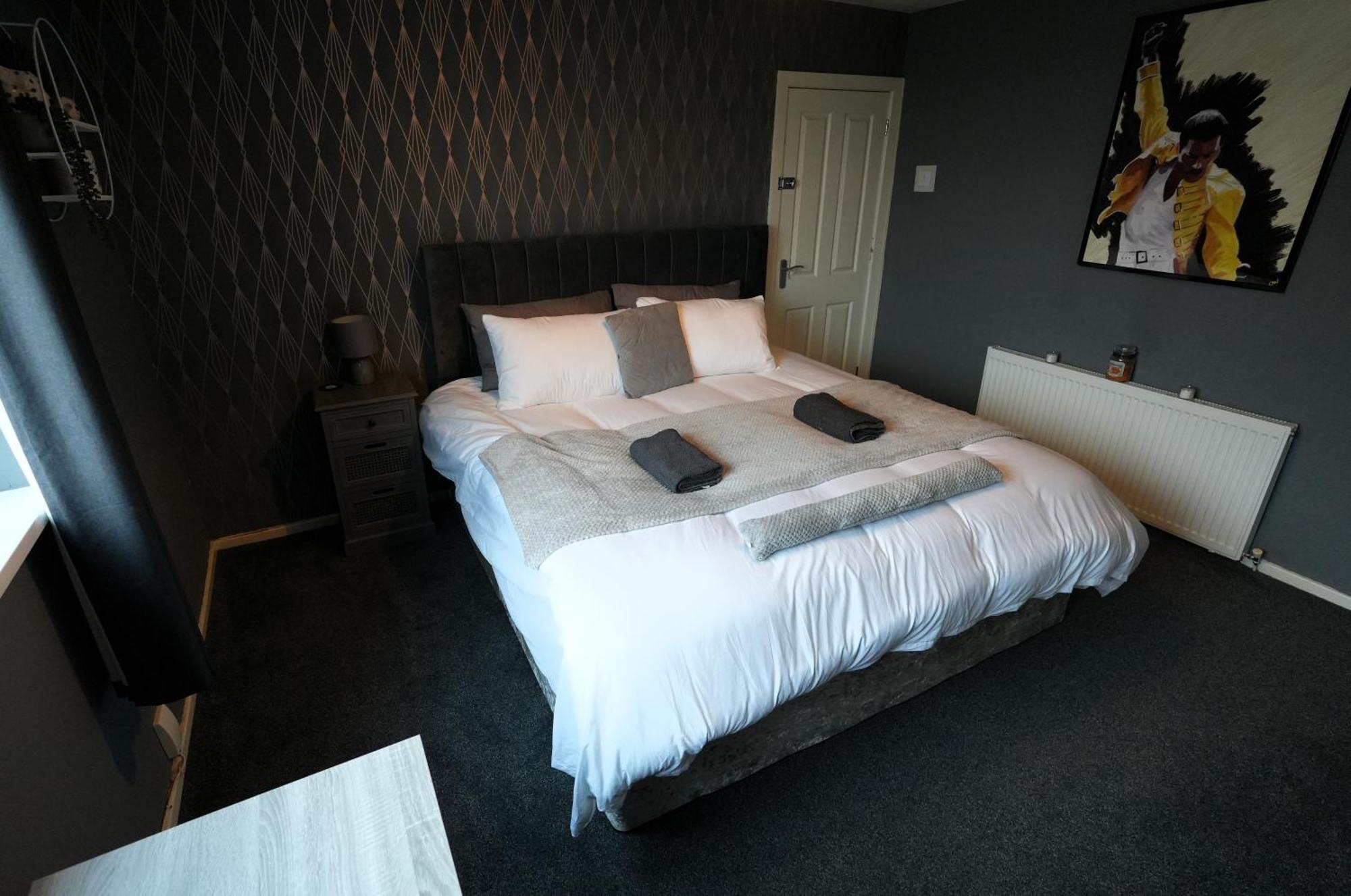 Detached Homestay - Super, King & Double Rooms - Leyland, Preston, Chorley, Lancashire Eksteriør billede