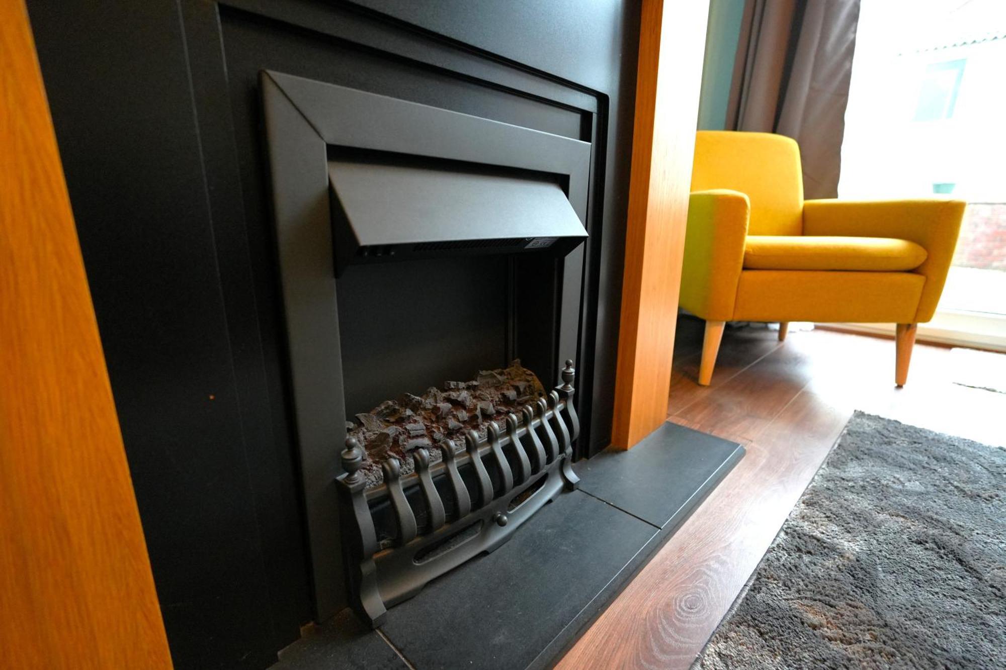 Detached Homestay - Super, King & Double Rooms - Leyland, Preston, Chorley, Lancashire Eksteriør billede